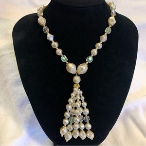 Vintage Glass Faux Pearl Necklace